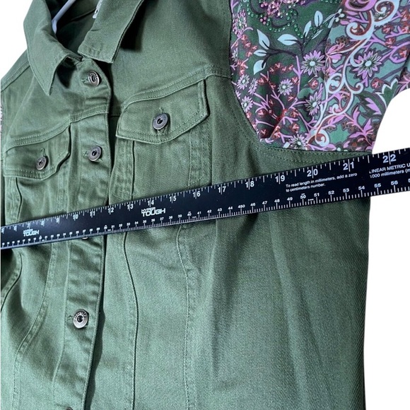 NWT One World Live & Let Live Womens Jacket Size XL Green Multicolor Sleeves - Picture 5 of 8
